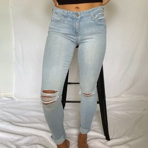 Light Wash Skinny Jean